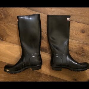 HUNTER rain boots